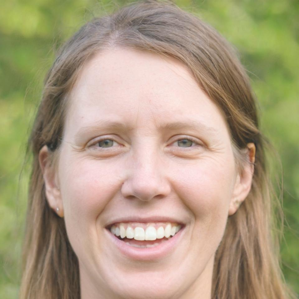 Petra Lindholm, Finance Manager